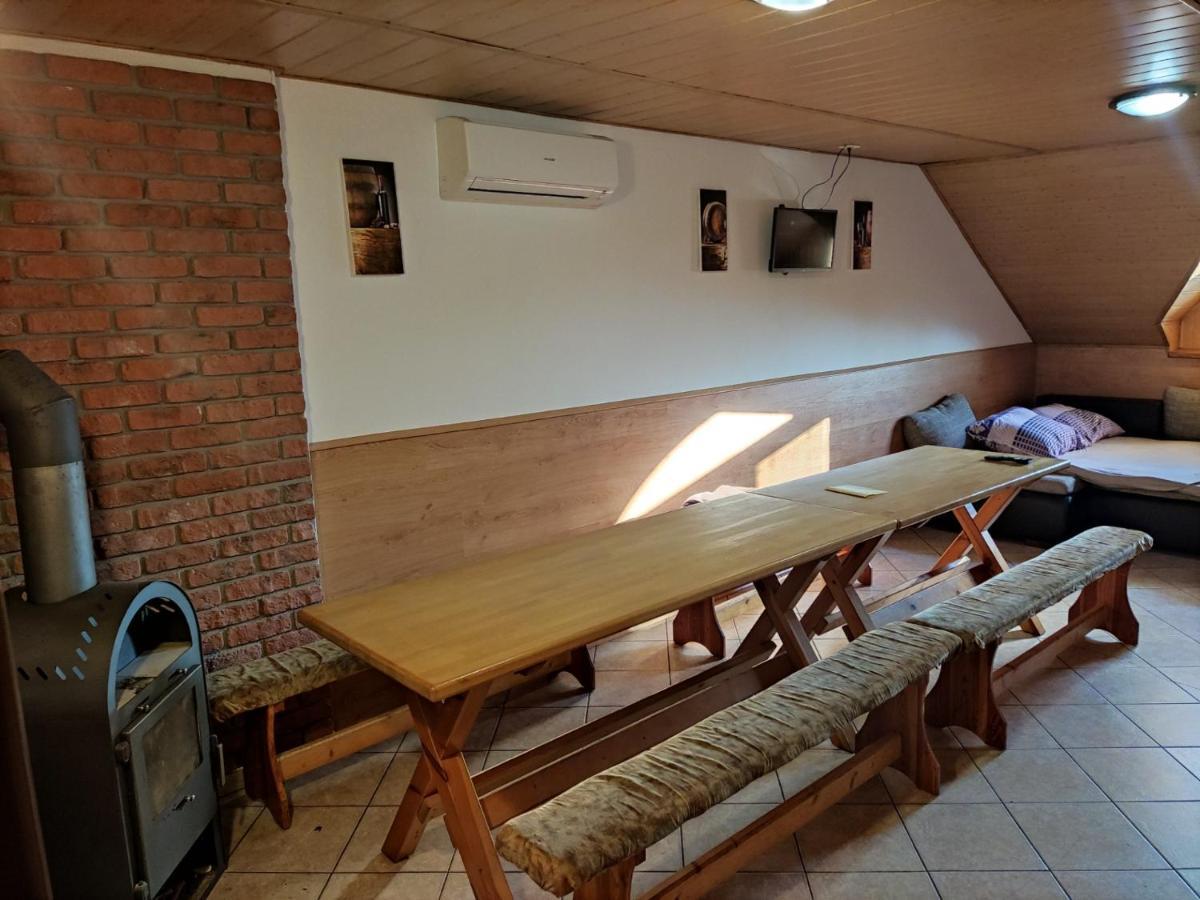 Vinny Sklep U Brodu Vacenovice Eksteriør billede